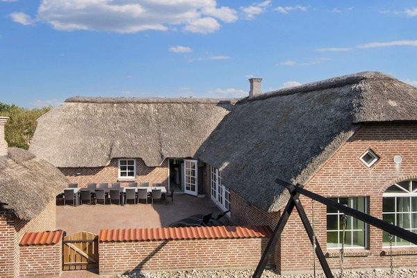 Foto van Luxe retraite aan zee -- By Traum Ferienwohnungen - Vakantiehuis in Ulfborg - View