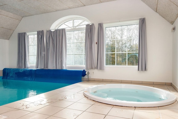 Foto van Luxe retraite aan zee -- By Traum Ferienwohnungen - Vakantiehuis in Ulfborg - Spa