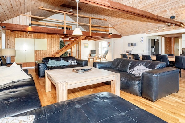 Foto van Schilderachtig Poolhuis -- By Traum Ferienwohnungen - Indoor