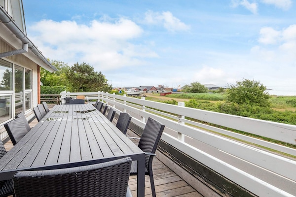Foto van Plezier voor het hele gezin met Fjord View - Vakantiehuis in Thyholm - WaterView