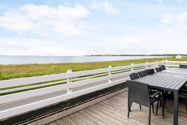 Foto van Plezier voor het hele gezin met Fjord View - Vakantiehuis in Thyholm - WaterView