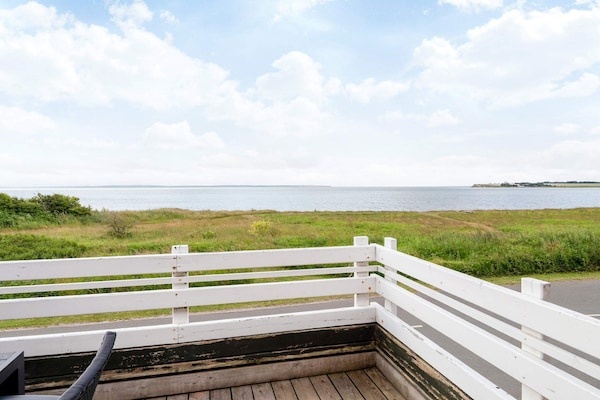 Foto van Plezier voor het hele gezin met Fjord View - Vakantiehuis in Thyholm - WaterView