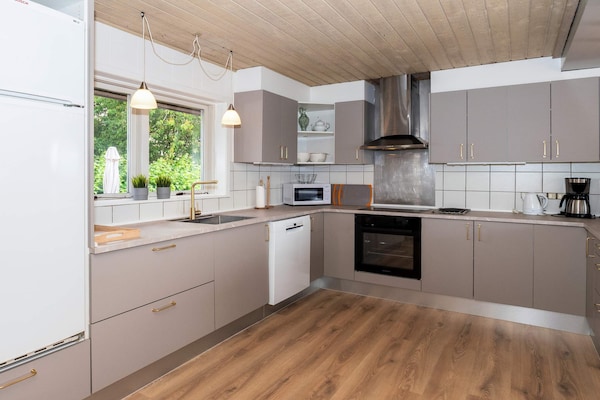 Foto van Plezier voor het hele gezin met Fjord View - Vakantiehuis in Thyholm - Indoor
