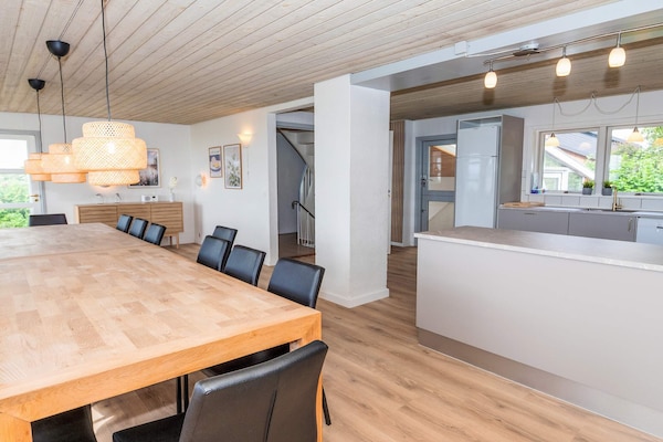 Foto van Plezier voor het hele gezin met Fjord View - Vakantiehuis in Thyholm - Indoor