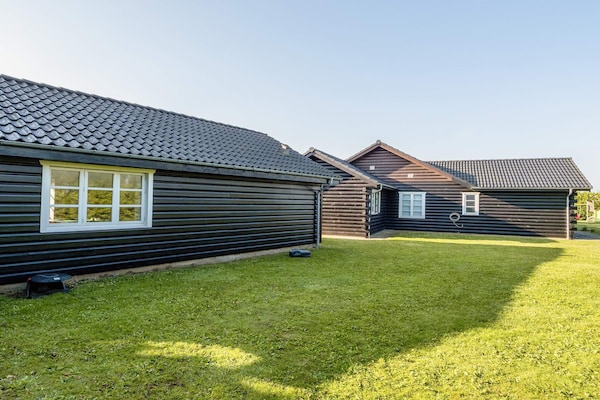 Foto van Lodge met uitzicht op de Limfjord - Vakantiehuis in Spøttrup - Outdoor
