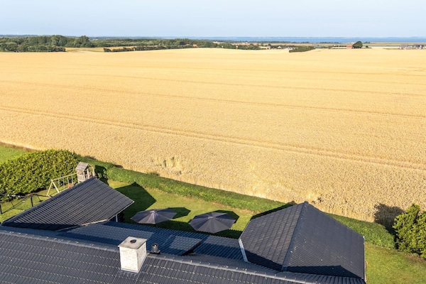 Foto van Lodge met uitzicht op de Limfjord - Vakantiehuis in Spøttrup - Outdoor