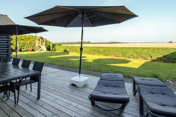 Foto van Lodge met uitzicht op de Limfjord - Vakantiehuis in Spøttrup - Outdoor