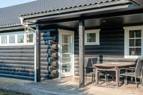 Foto van Lodge met uitzicht op de Limfjord - Vakantiehuis in Spøttrup - Outdoor