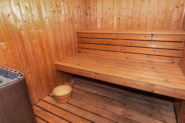 Foto van Lodge met uitzicht op de Limfjord - Vakantiehuis in Spøttrup - Sauna