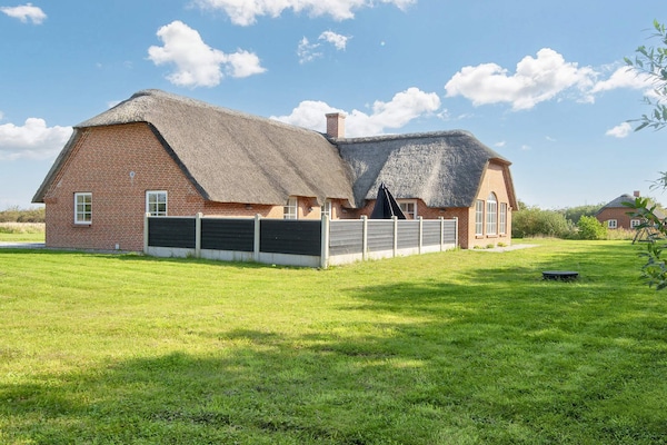 Foto van Luxe retraite met zwembad - Vakantiehuis in Ulfborg - Outdoor