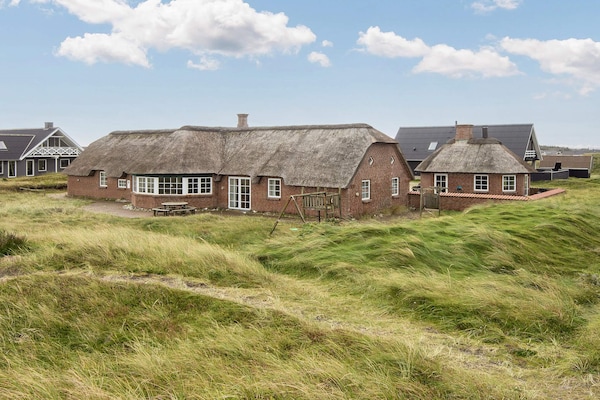 Foto van Luxe strandverblijf -- By Traum Ferienwohnungen - Vakantiehuis in Harboøre - Outdoor