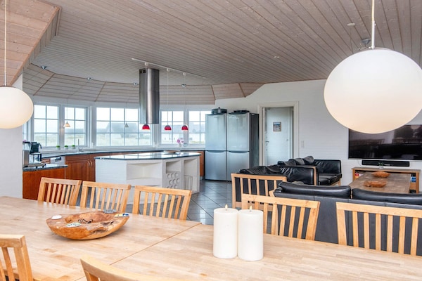 Foto van Luxe strandverblijf -- By Traum Ferienwohnungen - Vakantiehuis in Harboøre - Indoor