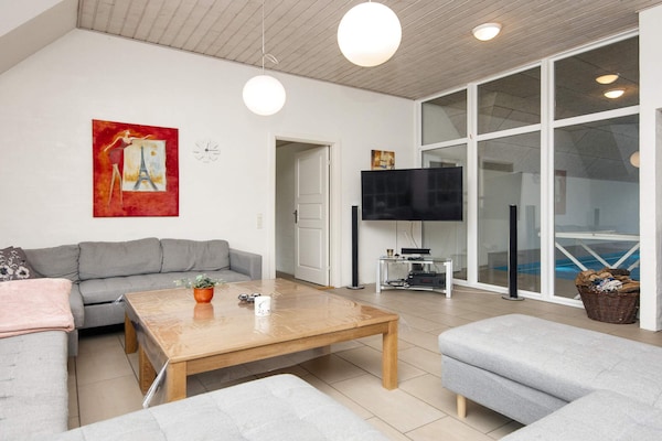 Foto van Luxe zwembadhuis nabij zee -- By Traum Ferienwohnungen - Indoor