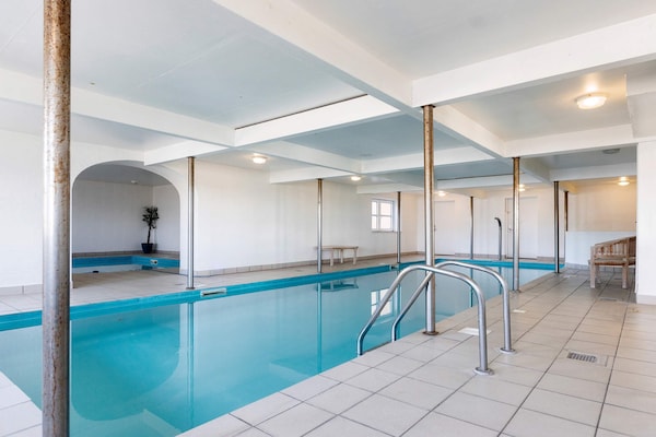 Foto van 26 persoons vakantie huis in Thyholm - Vakantiehuis in Thyholm - Pool