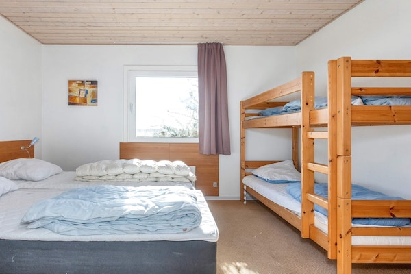 Foto van 26 persoons vakantie huis in Thyholm - Vakantiehuis in Thyholm - Indoor