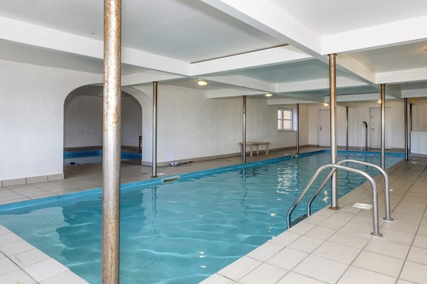 Foto van 26 persoons vakantie huis in Thyholm - Vakantiehuis in Thyholm - Pool