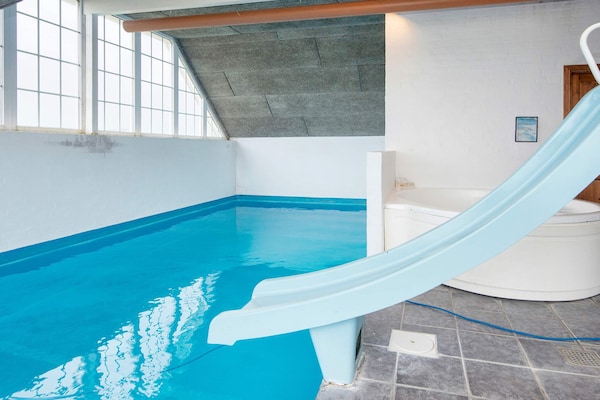 Foto van Luxe zwembadhuis bij zee -- By Traum Ferienwohnungen - Pool