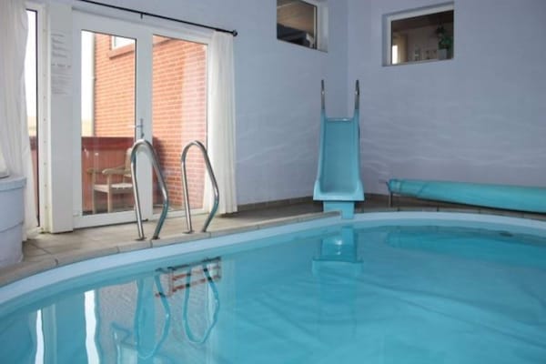 Foto van Luxe strandtoevlucht -- By Traum Ferienwohnungen - Vakantiehuis in Ringkøbing - Pool