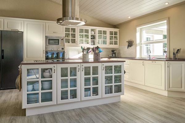 Foto van Luxe vakantieoord op de Balkan - Vakantiehuis in Nexø - Indoor