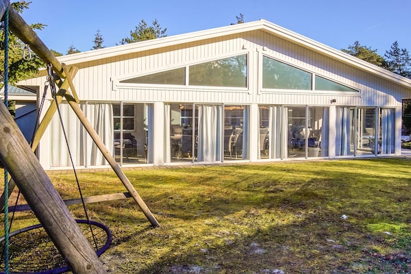 Foto van Luxe vakantieoord op de Balkan - Vakantiehuis in Nexø - Outdoor