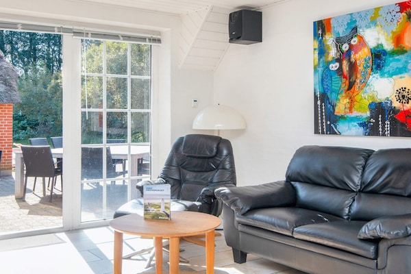 Foto van Luxe rietgedekte retraite -- By Traum Ferienwohnungen - Indoor