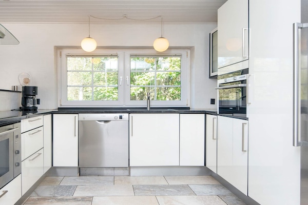 Foto van Luxe rietgedekte retraite -- By Traum Ferienwohnungen - Indoor