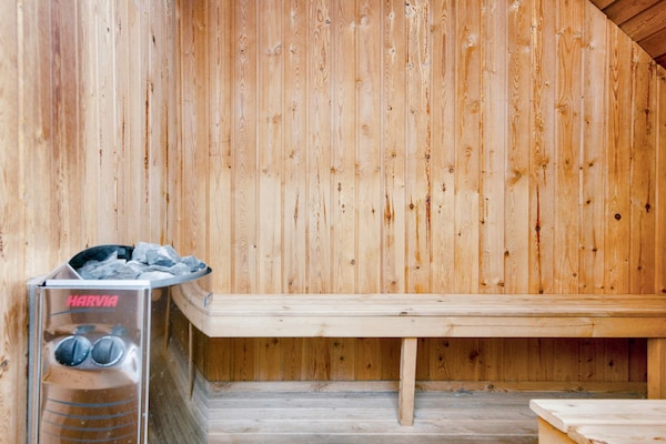 Foto van Luxe rietgedekte retraite -- By Traum Ferienwohnungen - Sauna