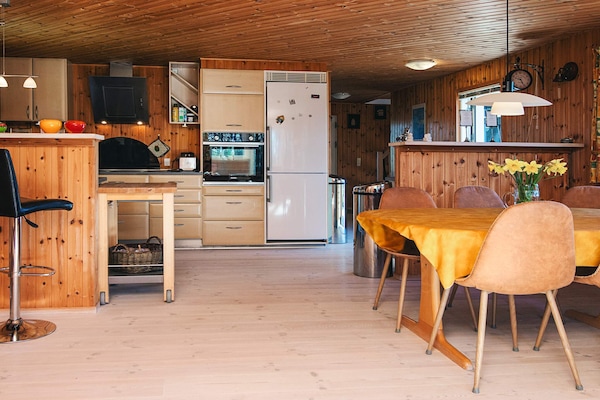 Foto van Panoramisch fjordverblijf met spabad - Vakantiehuis in Øster Assels - Indoor