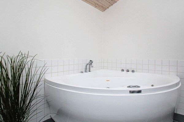 Foto van 6 persoons vakantie huis in Hirtshals-By Traum - Vakantiehuis in Hirtshals - Spa