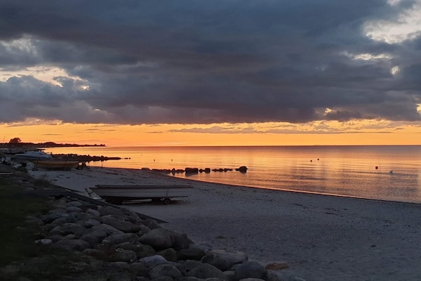 Foto van Privéparkeergelegenheid bij Vanggardsvej - Vakantiehuis in Otterup - WaterView