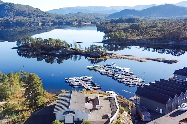 Foto van 6 Personen vakantie huis in HOSTELAND - Vakantiehuis in Hosteland - WaterView