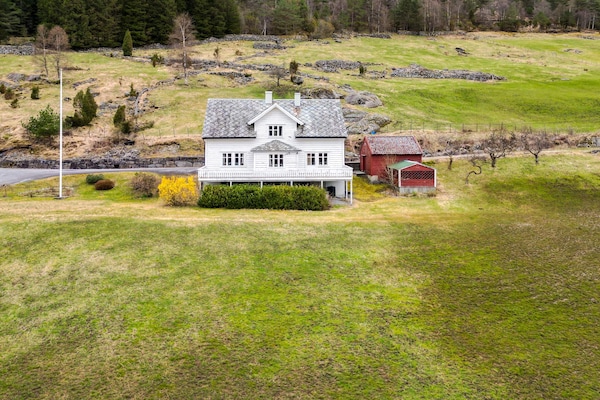 Foto van 12 Personen vakantie huis in Masfjordnes - Vakantiehuis in Masfjordnes - Outdoor
