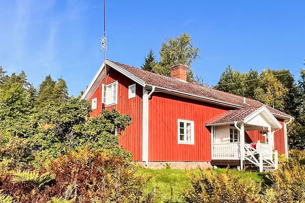 Foto van Schilderachtig huis aan het meer bij Askersund - Vakantiehuis in åMMEBERG - Outdoor