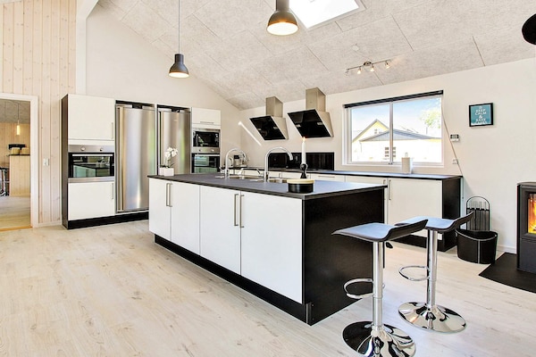 Foto van 22 persoons vakantie huis in Nexø - Vakantiehuis in Nexø - Indoor