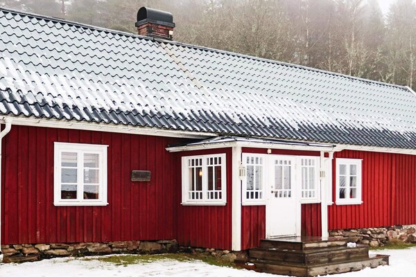 Foto van Vakantiehuis met 3 slaapkamers en sauna - Vakantiehuis in ULLARED - Outdoor