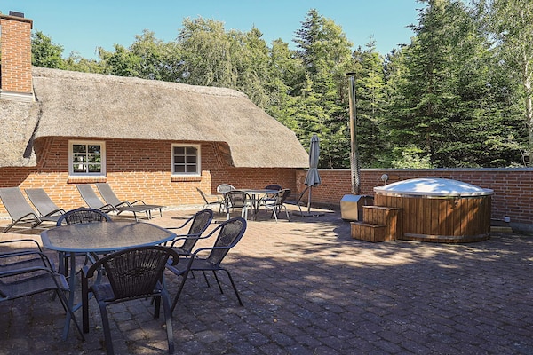 Foto van Luxe strandhuis Marielyst - Vakantiehuis in Væggerløse - View
