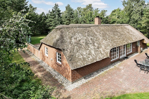 Foto van Luxe strandhuis Marielyst - Vakantiehuis in Væggerløse - Outdoor