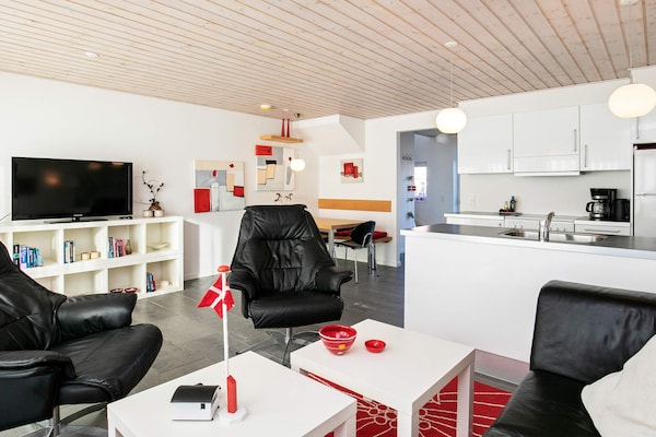 Foto van 6 persoons vakantie huis op een vakantie park in Løkken - Indoor