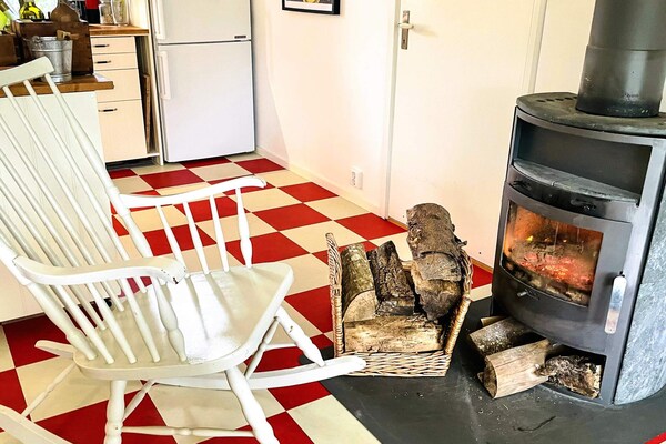 Foto van Kusthuisje met terras en barbecue - Vakantiehuis in FRÄNDEFORS - Indoor