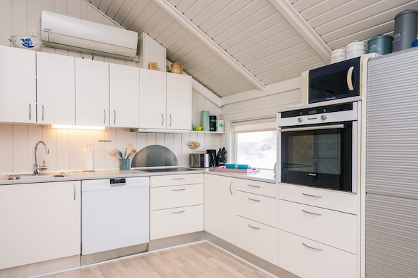 Foto van Modern Strandhuis -- By Traum Ferienwohnungen - Vakantiehuis in Vejers Strand - Indoor
