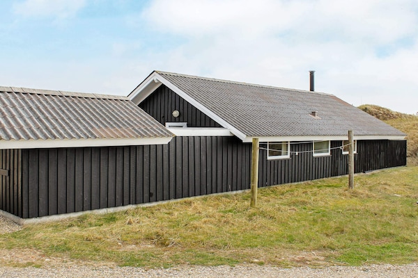 Foto van Modern Strandhuis -- By Traum Ferienwohnungen - Vakantiehuis in Vejers Strand - Outdoor