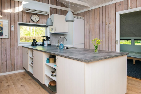 Foto van Familiehuisje met terras en gazon - Vakantiehuis in Toftlund - Indoor