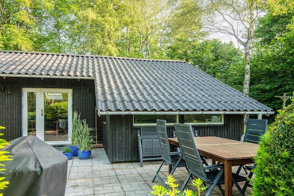 Foto van Familiehuisje met terras en gazon - Vakantiehuis in Toftlund - View