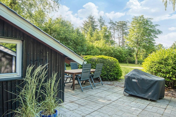 Foto van Familiehuisje met terras en gazon - Vakantiehuis in Toftlund - View
