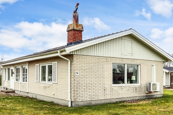 Foto van Gezinsvakantiehuis aan zee - Vakantiehuis in MELLBYSTRAND - Outdoor