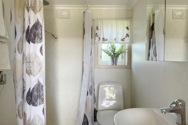Foto van Charmant tuinhuisje in Levide - Vakantiehuis in HEMSE - Indoor