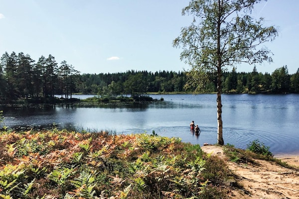 Foto van Zomerverblijf bij het meer in Sormland - Vakantiehuis in Ärla - Untagged