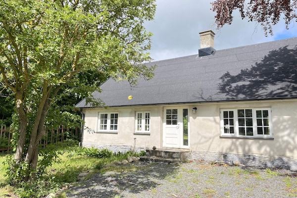 Foto van Rustig toevluchtsoord op het platteland met terras - Outdoor