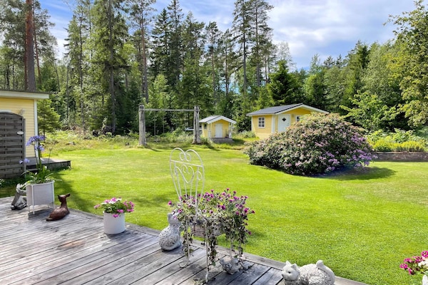 Foto van Gezellig zomerverblijf in Graddo - Vakantiehuis in Gräddö - Outdoor