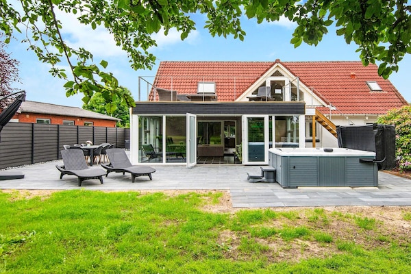 Foto van 4 sterren vakantie huis in Henne - Vakantiehuis in Henne - Outdoor